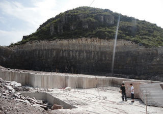 Wooden-Coffee-Quarry